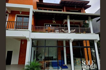 Casa de condomínio à venda com 413m², 4 quartos e 3 vagas