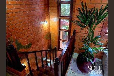 Casa de condomínio à venda com 413m², 4 quartos e 3 vagas