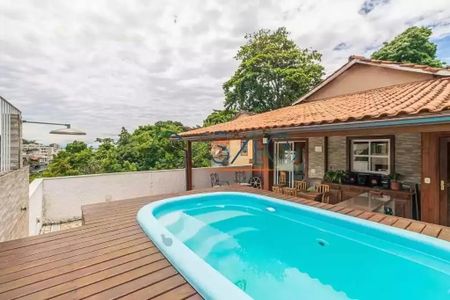 Casa à venda com 450m², 4 quartos e sem vaga