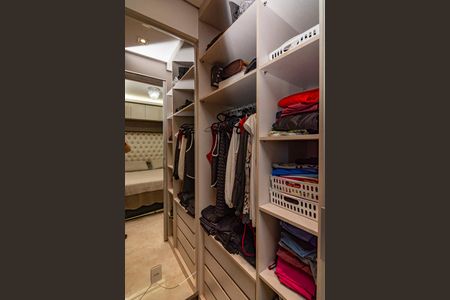 Apartamento à venda com 88m², 3 quartos e 2 vagasCloset da suíte