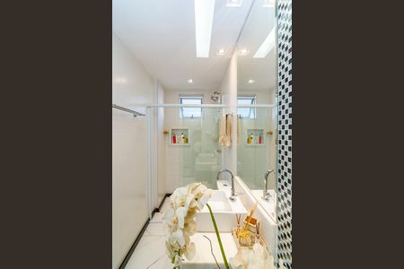 Apartamento à venda com 88m², 3 quartos e 2 vagasBanheiro Social