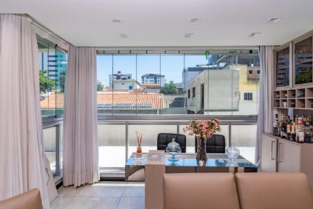 Sala de apartamento à venda com 3 quartos, 88m² em Caiçaras, Belo Horizonte