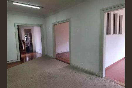 Casa à venda com 362m², 9 quartos e 3 vagas