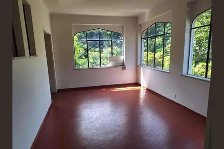 Casa à venda com 362m², 9 quartos e 3 vagas