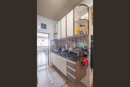 Apartamento à venda com 98m², 2 quartos e 1 vaga