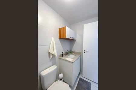 Apartamento para alugar com 59m², 2 quartos e 1 vaga Apartamento para alugar com 59m², 2 quartos e 1 vagaBanheiro