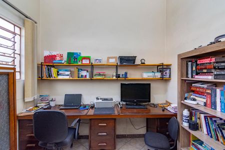 Casa à venda com 432m², 4 quartos e 4 vagasQuarto 2