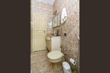 Casa à venda com 432m², 4 quartos e 4 vagasBanheiro Social 1