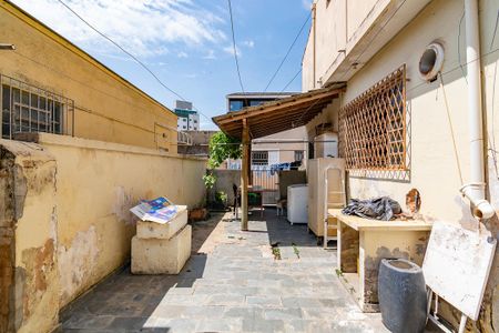 Casa à venda com 432m², 4 quartos e 4 vagasQuintal