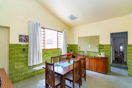 Casa à venda com 432m², 4 quartos e 4 vagasSala 2