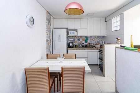 Casa à venda com 432m², 4 quartos e 4 vagasEdícula 2