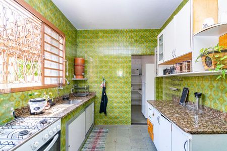 Casa à venda com 432m², 4 quartos e 4 vagasCozinha