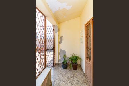 Varanda de casa à venda com 4 quartos, 432m² em Carlos Prates, Belo Horizonte