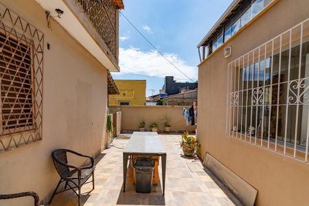Casa à venda com 432m², 4 quartos e 4 vagasQuintal