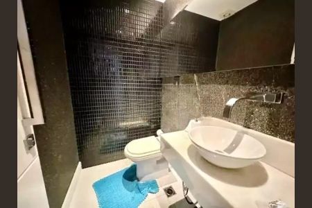 Apartamento à venda com 247m², 3 quartos e 2 vagas