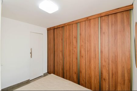 Apartamento à venda com 160m², 3 quartos e 5 vagasQuarto 2 - Suíte