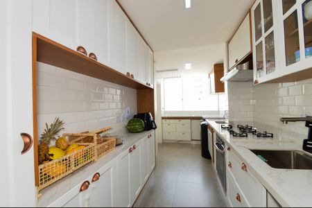 Apartamento à venda com 160m², 3 quartos e 5 vagasCozinha