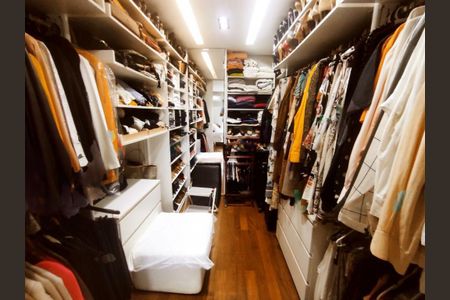 Apartamento à venda com 210m², 4 quartos e 3 vagas