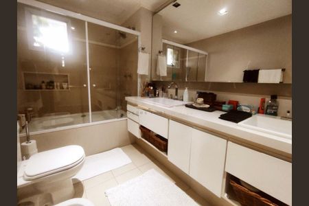 Apartamento à venda com 210m², 4 quartos e 3 vagas