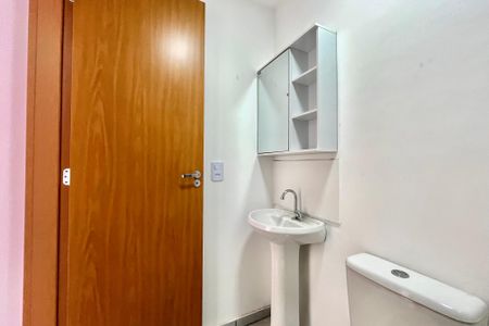 Apartamento para alugar com 37m², 2 quartos e sem vagaBanheiro