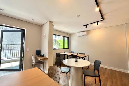 Apartamento para alugar com 37m², 2 quartos e sem vagaÁrea comum - Coworking