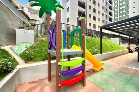 Apartamento para alugar com 37m², 2 quartos e sem vagaÁrea comum - Playground