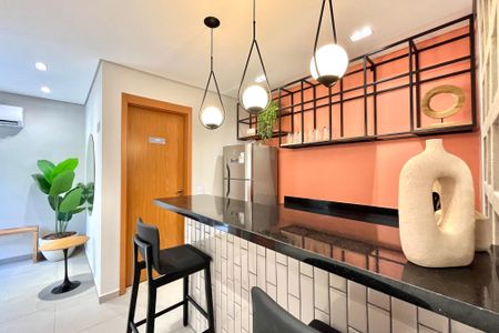 Apartamento para alugar com 37m², 2 quartos e sem vagaÁrea comum - Salão de festas