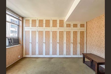 Apartamento à venda com 280m², 4 quartos e 2 vagasSuíte