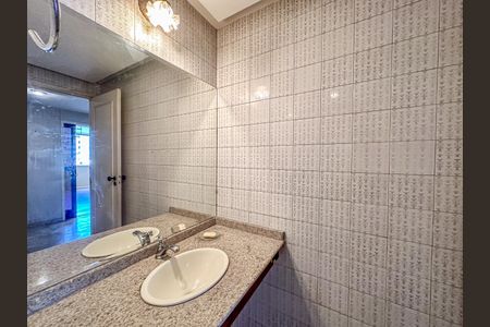 Apartamento à venda com 280m², 4 quartos e 2 vagasLavabo