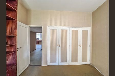 Apartamento à venda com 280m², 4 quartos e 2 vagasQuarto 4