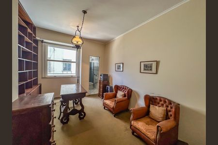 Apartamento à venda com 280m², 4 quartos e 2 vagasSuíte 2