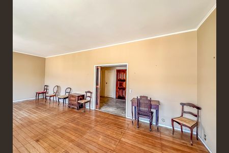 Apartamento à venda com 280m², 4 quartos e 2 vagasQuarto