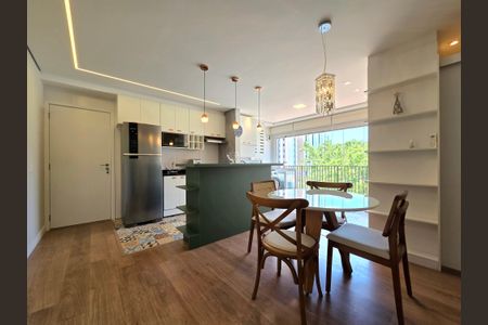 Sala/Cozinha de apartamento à venda com 2 quartos, 53m² em Vila Uberabinha, São Paulo