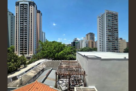 Vista de apartamento à venda com 2 quartos, 53m² em Vila Uberabinha, São Paulo