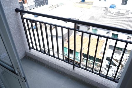 Varanda de kitnet/studio para alugar com 1 quarto, 28m² em Vila Carrão, São Paulo