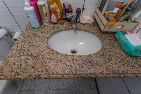 Apartamento para alugar com 76m², 3 quartos e 2 vagasBanheiro 