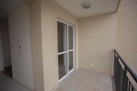 Apartamento à venda com 52m², 2 quartos e 1 vaga Apartamento à venda com 52m², 2 quartos e 1 vagaVARANDA E ÁREA DE SERVIÇO