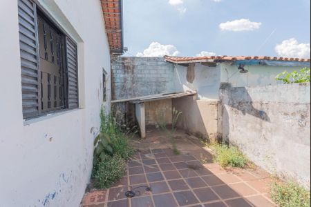 Casa à venda com 170m², 3 quartos e 6 vagasQuintal