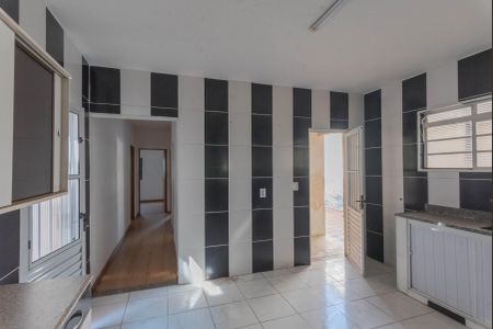 Casa à venda com 170m², 3 quartos e 6 vagasCozinha