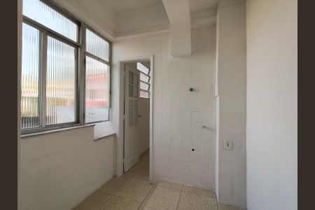 Apartamento para alugar com 60m², 1 quarto e sem vaga Apartamento para alugar com 60m², 1 quarto e sem vagaCozinha e Área de Serviço