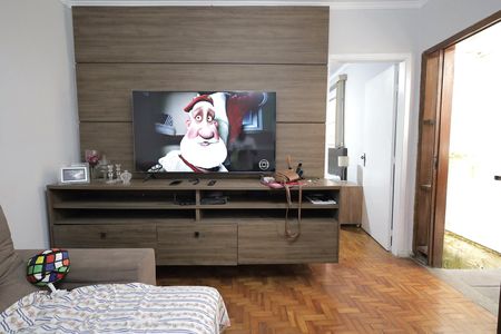 Casa à venda com 300m², 3 quartos e 2 vagasSala