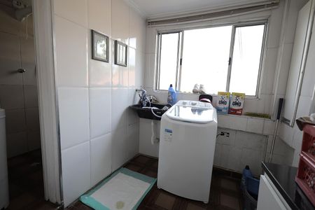 Casa à venda com 300m², 3 quartos e 2 vagasÁrea de Serviço