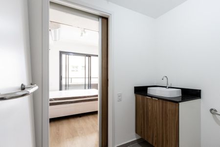 Studio para alugar com 26m², 1 quarto e sem vaga Studio para alugar com 26m², 1 quarto e sem vagaBanheiro