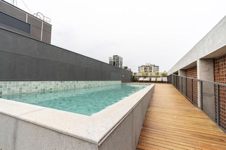 Studio para alugar com 26m², 1 quarto e sem vaga Studio para alugar com 26m², 1 quarto e sem vagaPiscina