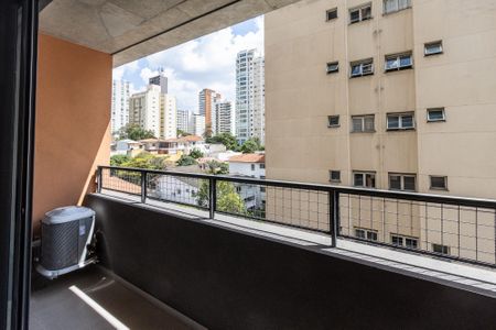 Studio para alugar com 26m², 1 quarto e sem vaga Studio para alugar com 26m², 1 quarto e sem vagaVaranda