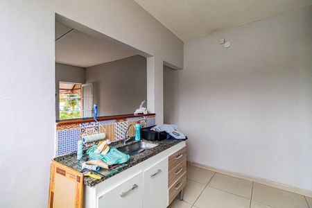 Cozinha de casa para alugar com 2 quartos, 60m² em Jaguaré, São Paulo