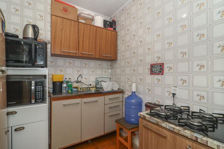 Cozinha de apartamento para alugar com 1 quarto, 46m² em Jardim do Salso, Porto Alegre