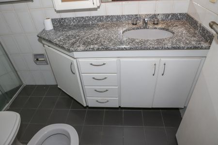 Apartamento para alugar com 102m², 3 quartos e 2 vagasBanheiro da Suíte