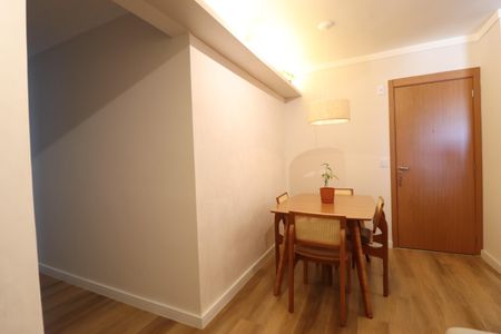 Sala de apartamento para alugar com 2 quartos, 51m² em Shopping Park, Uberlândia