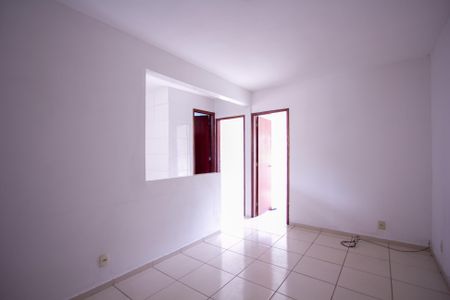 Sala de apartamento para alugar com 2 quartos, 54m² em Jardim Nova República, São Gonçalo